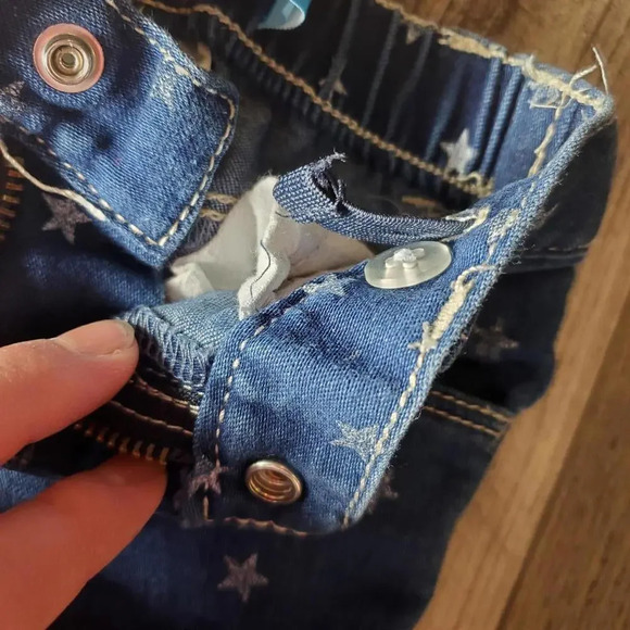 Old Navy Blue Medium Wash Skinny Jeggings Jeans Toddler Girl Size 18M Stars - Picture 15 of 15